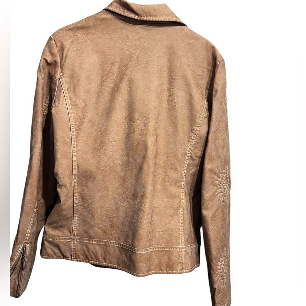 Montana Co Vegan Leather Moto Jacket Aztec Embroidered Sleeve Aztec Accent - Picture 3 of 5